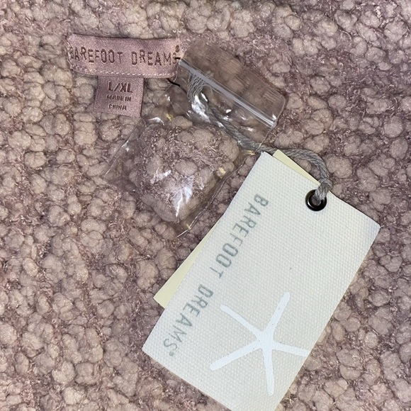 Barefoot Dreams Boucle Hooded Cardi in Faded Rose - Picture 8 of 9